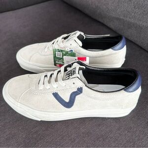 VANS WHITE & BLUE CLASSIC SNEAKERS